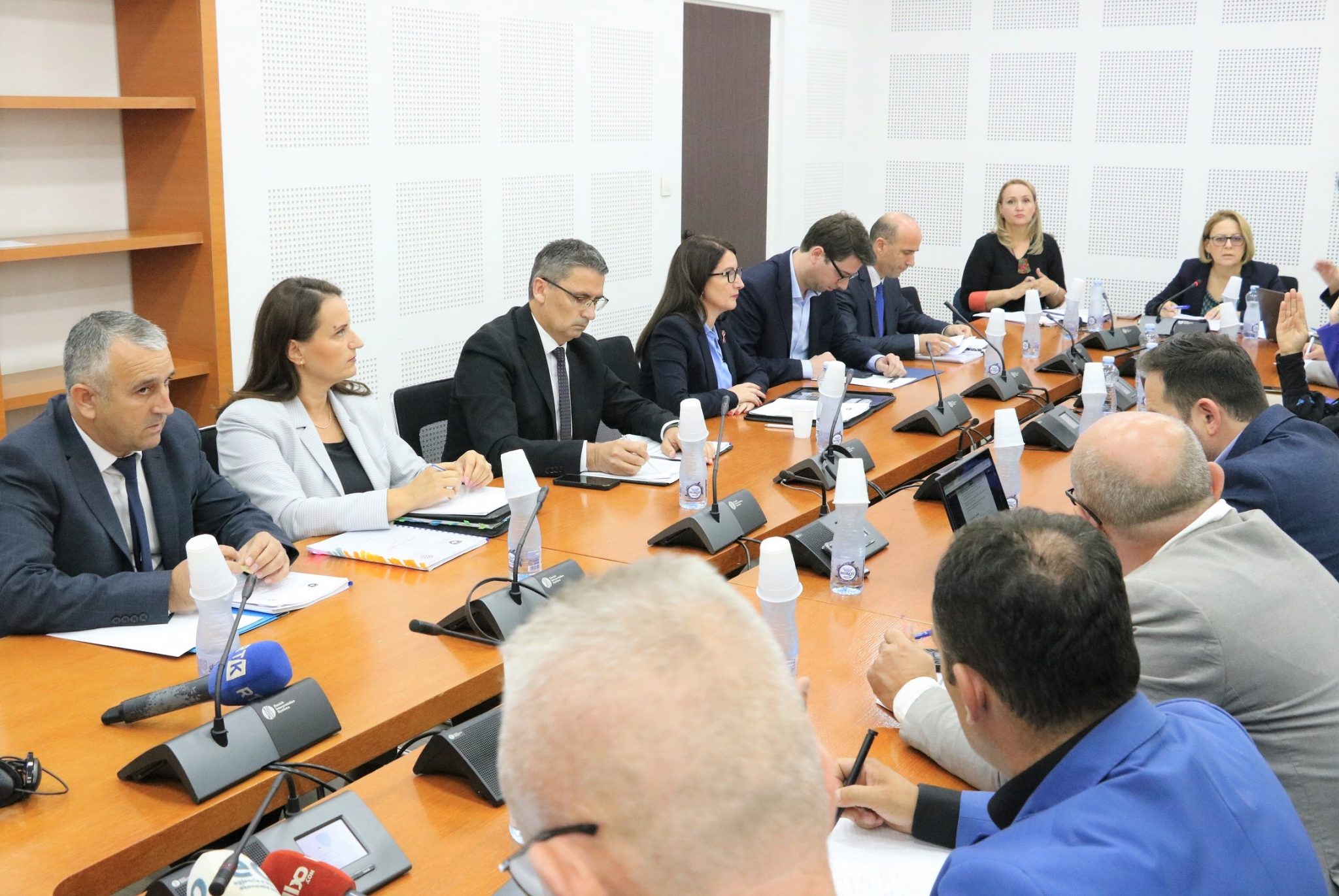 Komisioni për Mbikëqyrjen e Financave Publike shqyrtoi Raportin Vjetor të Auditimit për vitin 2022