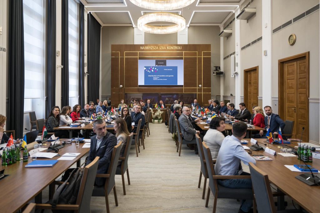 Auditorët e ZKA-së në takimin vjetor të Task Forcës së EUROSAI-t për auditimin e komunave