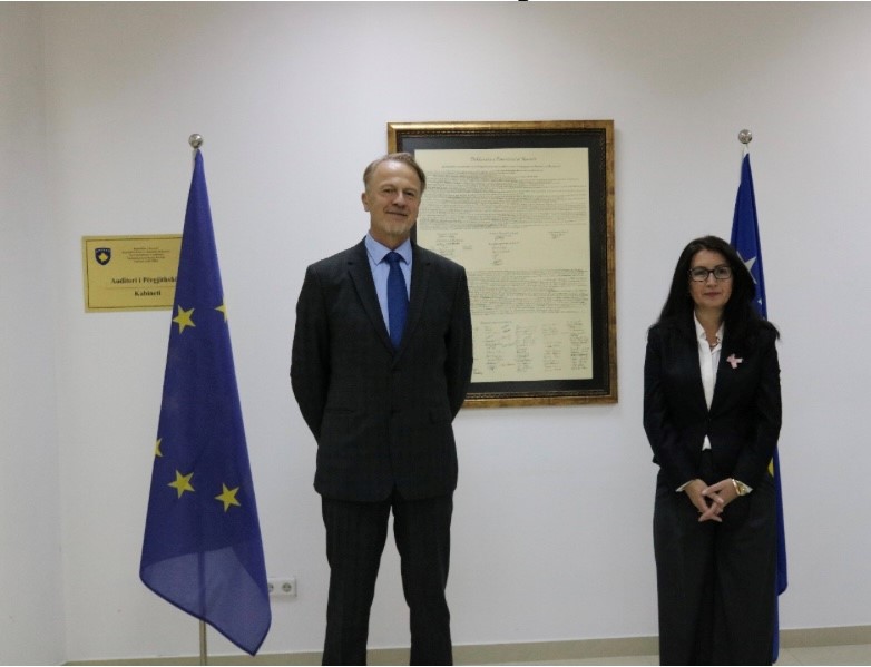 Auditorja e Përgjithshme priti  në takim Shefin e ri të Zyrës së Bashkimit Evropian në Kosovë 