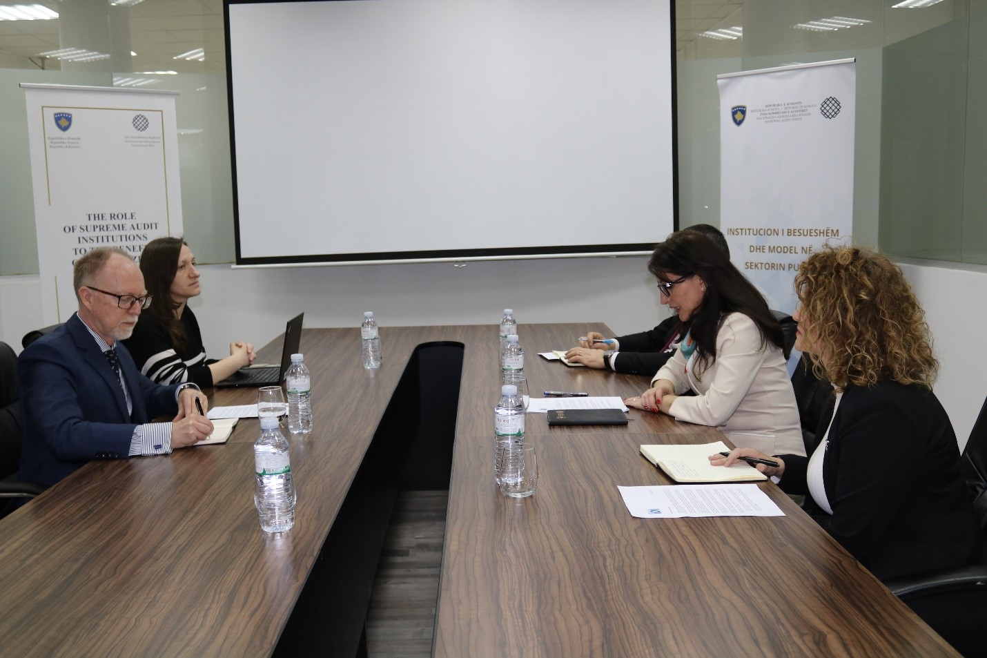 Auditorja e Përgjithshme priti në takim përfaqësuesit e Zyrës së Bashkimit Evropian në Kosovë