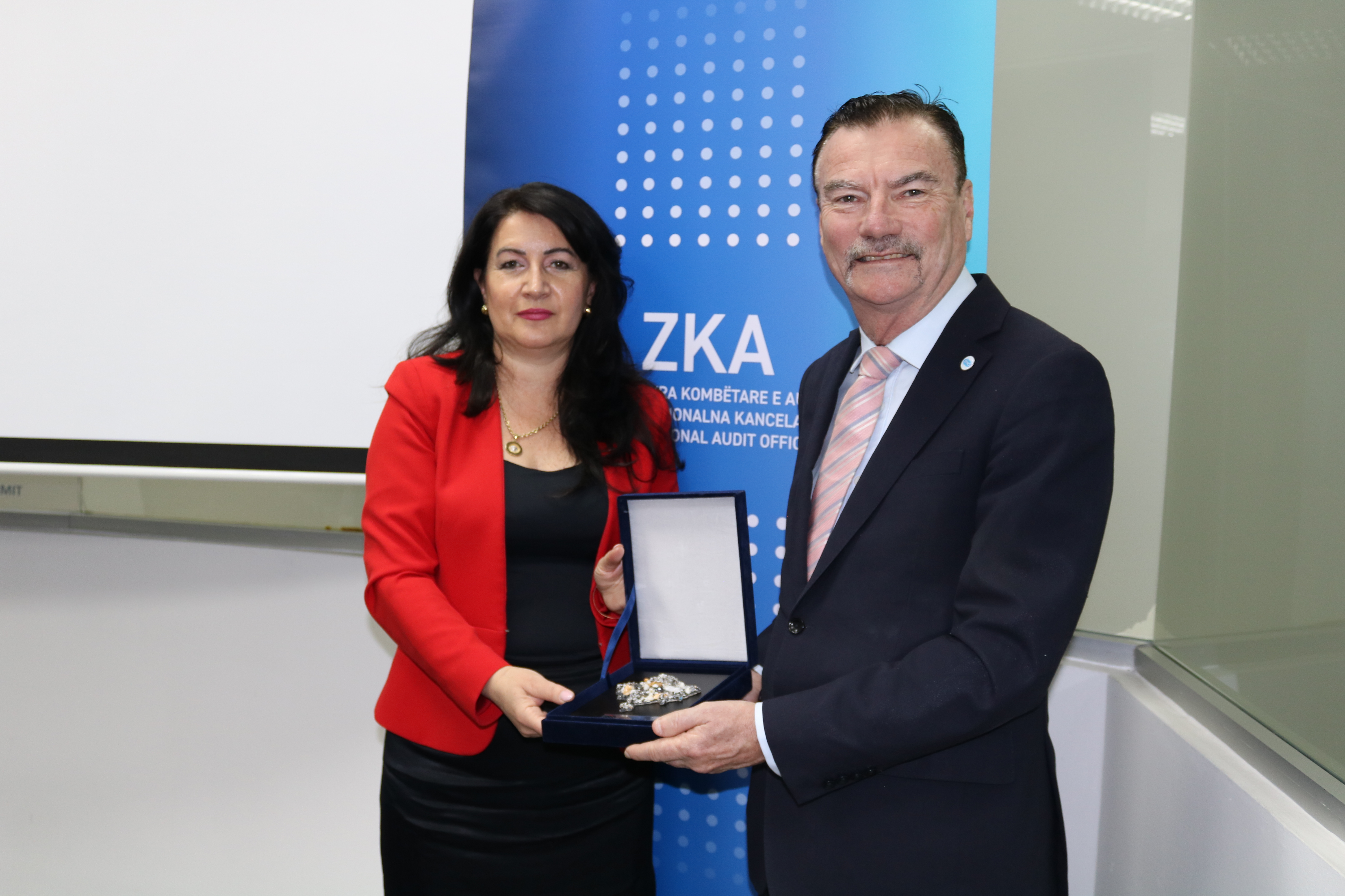 Auditorja e Përgjithshme takoi Kryeshefin Ekzekutiv të Federatës Ndërkombëtare të Kontabilistëve (IFAC) 