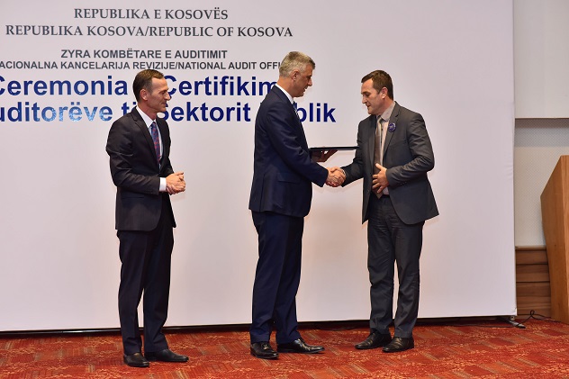 KUMTESE: Certifikohen 105 auditorë të Sektorit Publik dhe nënshkruhet Programi i aktiviteteve të përbashkëta me Kontrollin e Lartë të Shtetit të Republikës së Shqipërisë dhe Zyrës Kombëtare të Auditimit të Kosovës