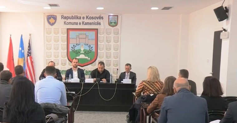 Plani i veprimit ndihmon qeverisjen e mirë dhe udhëheqjen komunale të Kamenicës për zbatimin e rekomandimeve të auditimit