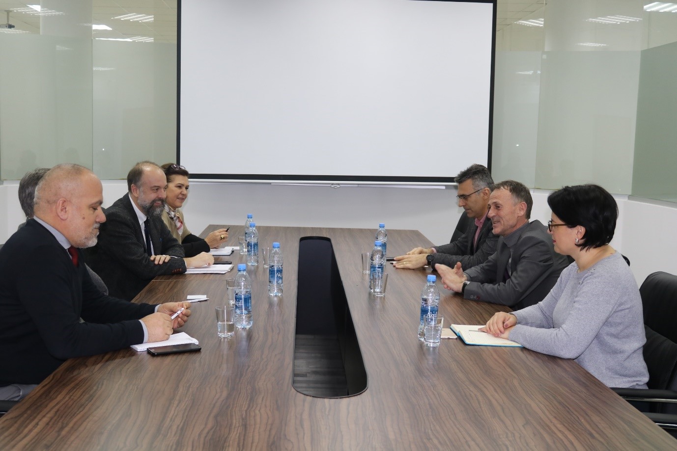 Auditori i Përgjithshëm Besnik Osmani takoi drejtorin e projektit USAID TEAM, Stephen Carpenter