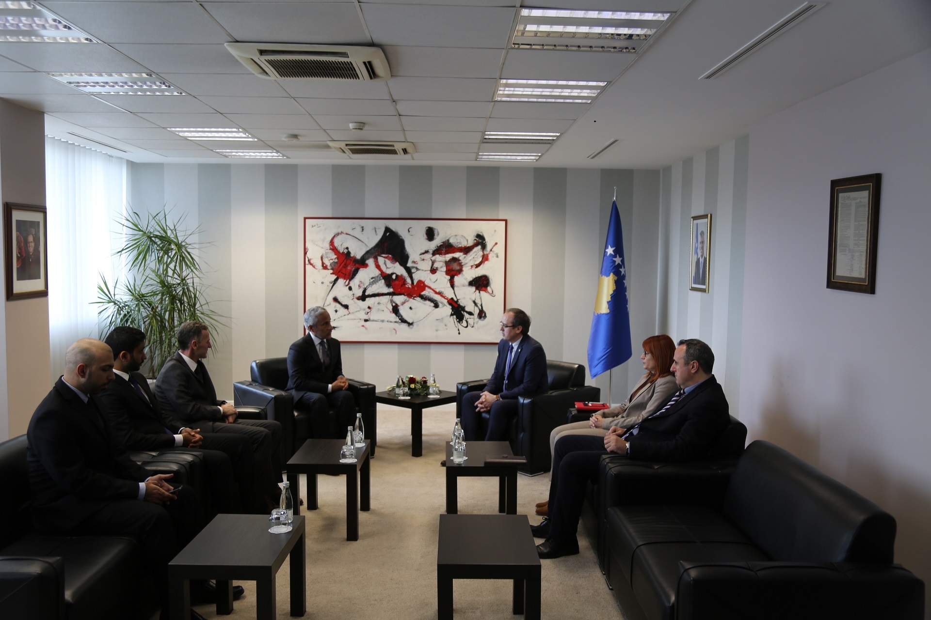 Kosova dhe Emiratet e Bashkuara Arabe diskutojnë për rëndësinë e menaxhimit të financave publike