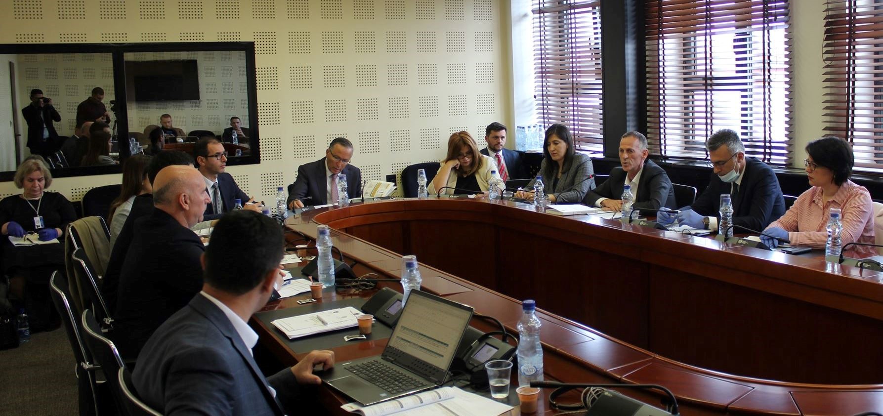 Auditori i Përgjithshëm Besnik Osmani prezantoi para deputetëve Raportin Vjetor të Performancës së ZKA-së për vitin 2019