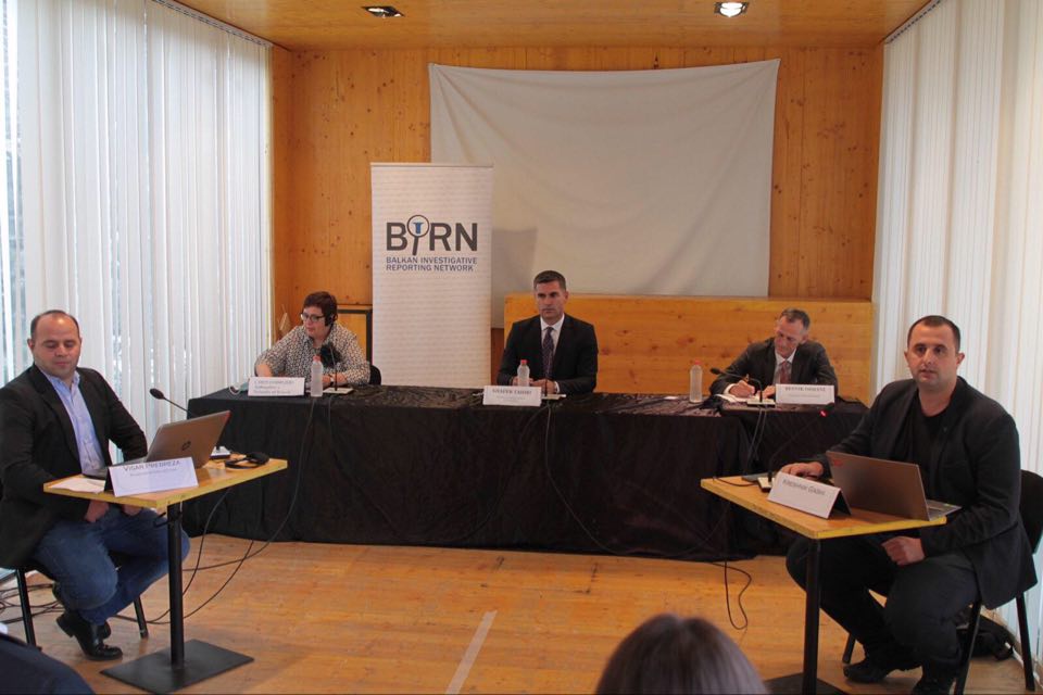 Auditori i Përgjithshëm dhe ambasadorja e Holandës morën pjesë në debatin publik për mbikëqyrjen e të ardhurave dhe shpenzimeve komunale