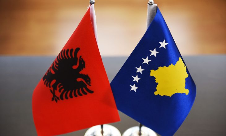 Auditorja e Përgjithshme Vlora Spanca uron homologun Arben Shehu për 109-vjetorin e Pavarësisë së Shqipërisë