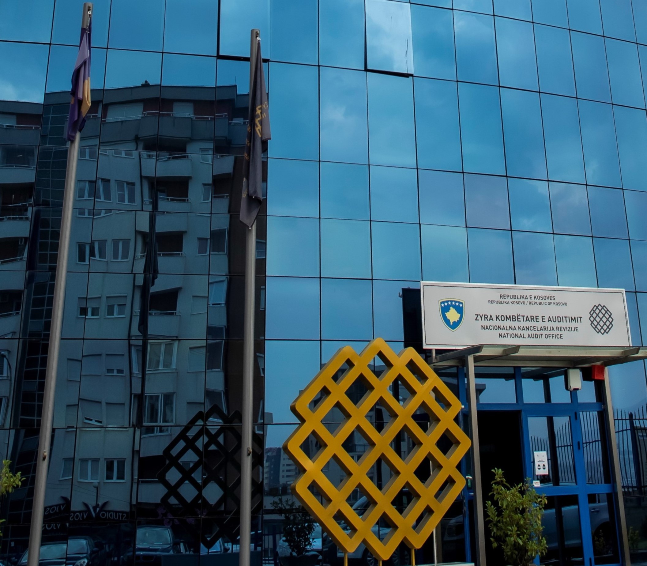 Raporti i Progresit për Kosovën kërkon nga institucionet publike angazhim sistematik për zbatimin e rekomandimeve të auditimit të jashtëm