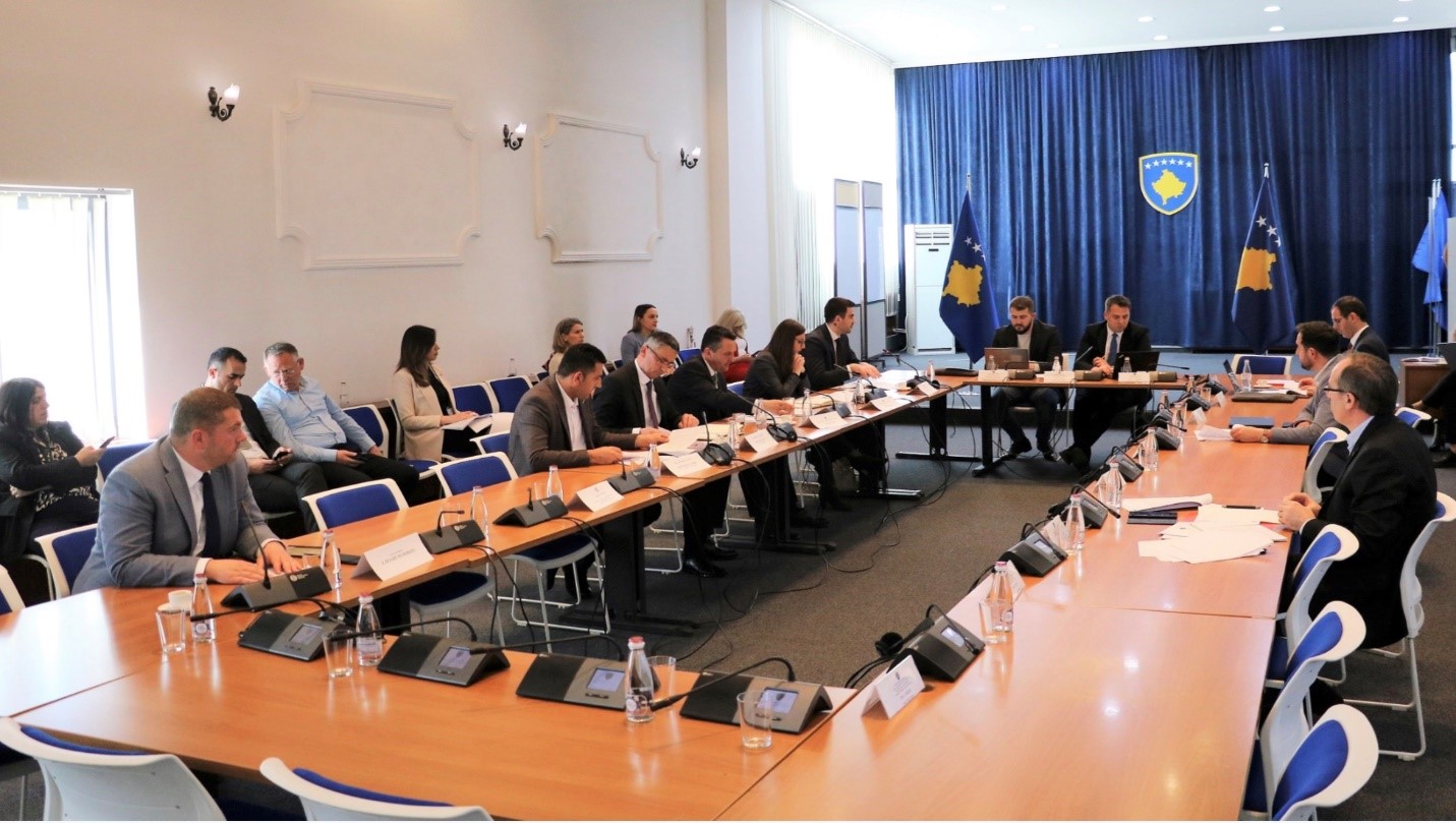 Zëvendës Auditori i Përgjithshëm mori pjesë në dëgjimin publik lidhur me Projektligjin për Borxhin Shtetëror dhe Garancitë Shtetërore
