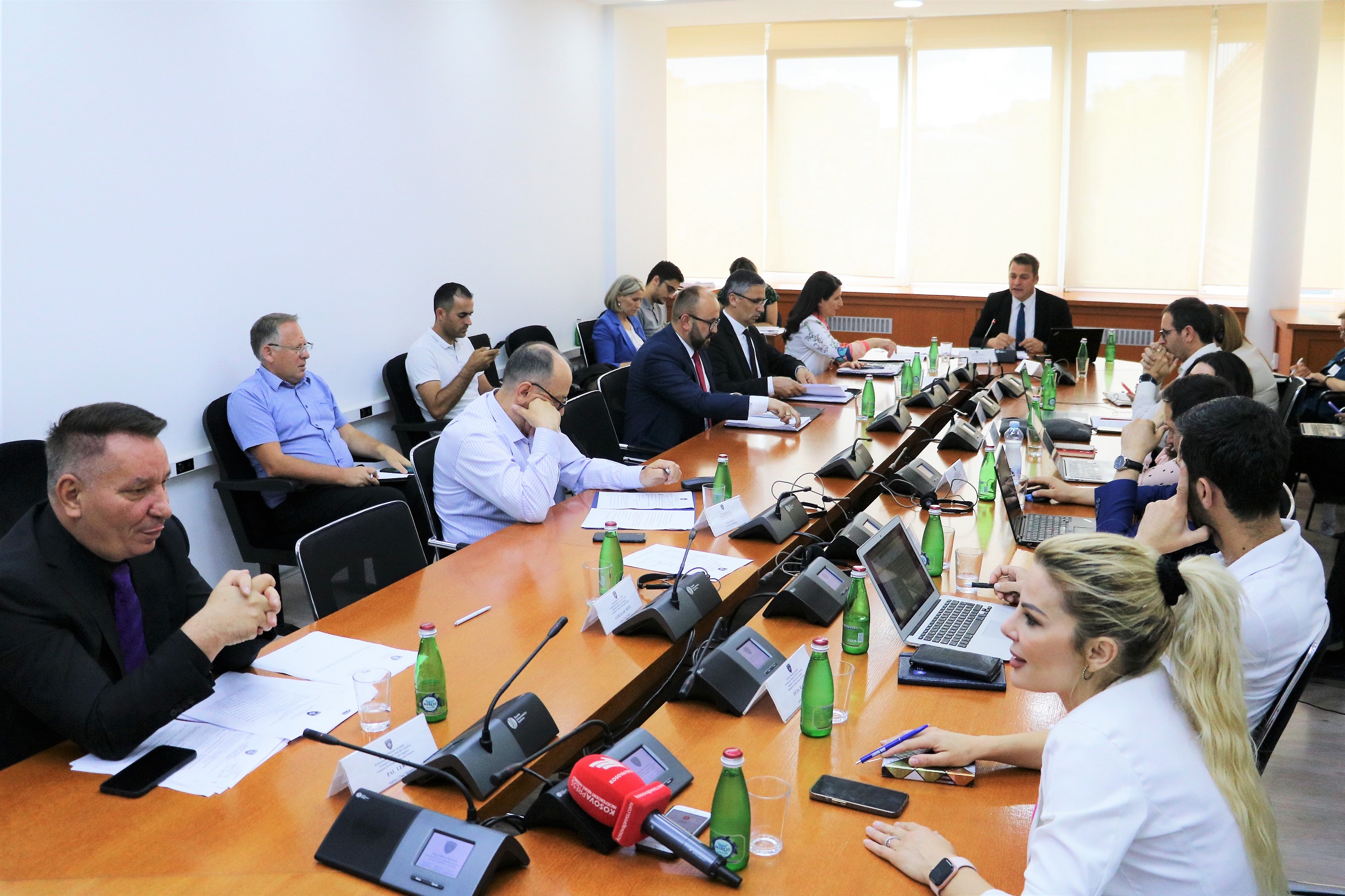 Komisioni për Buxhet, Punë dhe Transfere miratoi Raportin Vjetor Financiar të ZKA-së për vitin 2021