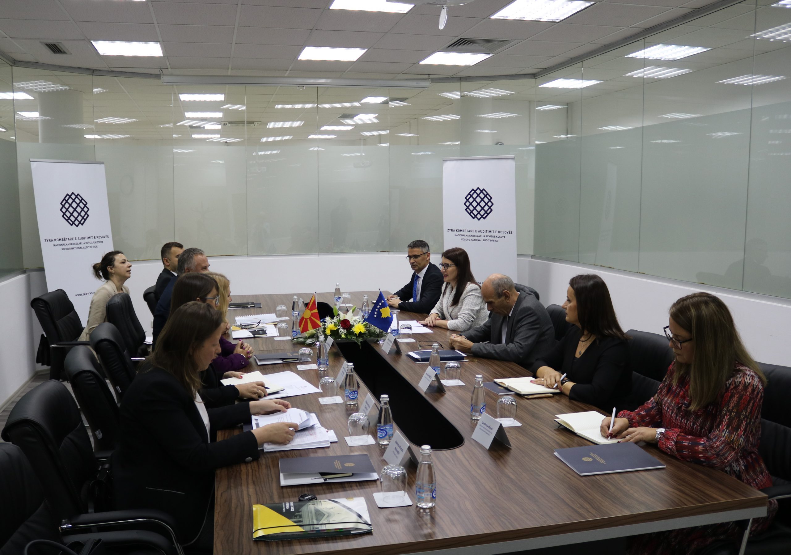 Kosova dhe Maqedonia e Veriut angazhohen për rritjen e ndikimit të auditimit të jashtëm për menaxhim më të mirë të financave publike